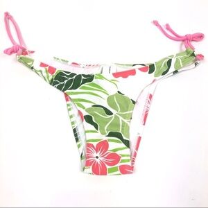 Cia Maritima Brazilian bikini bottoms hibiscus coral